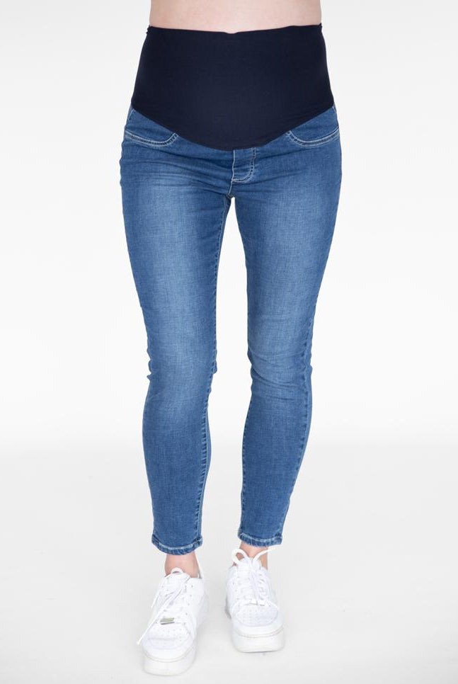 Front view - Over the Bump High Waist Slim Maternity Denim Jeans (4828530704478)