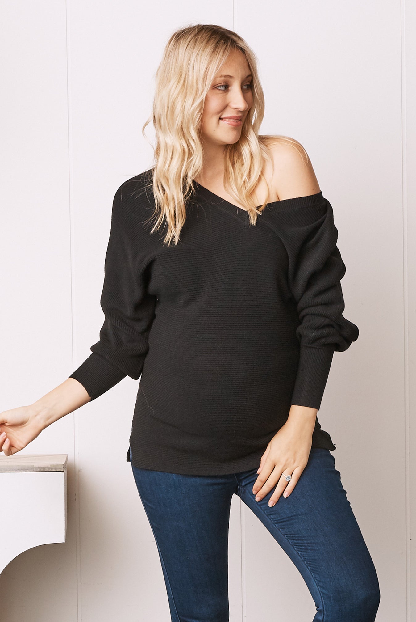 Maternity V-Neck Raglan Sleeve Jumper in Black (6618547060830)