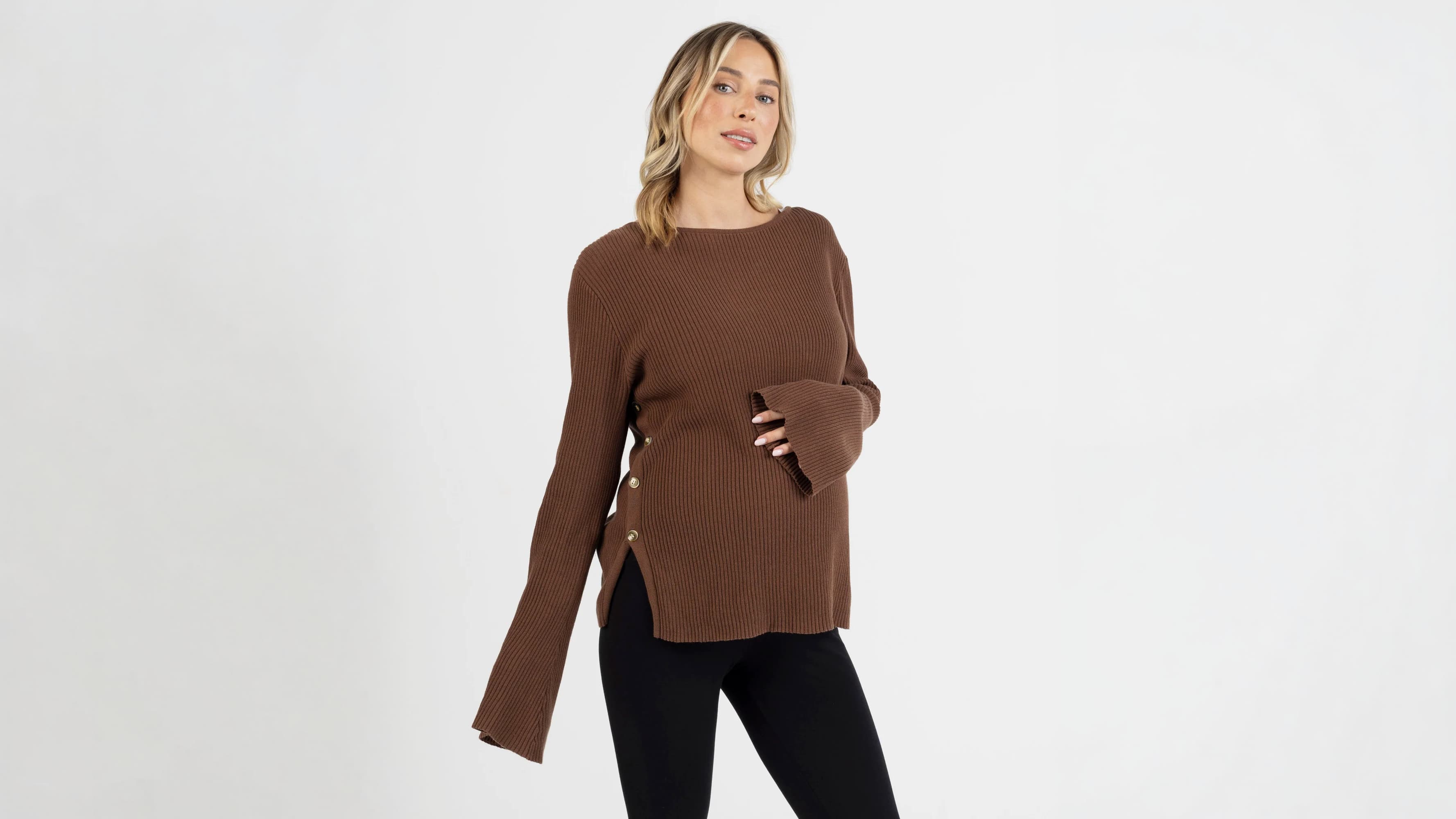 Why Winter Knits Are a Maternity Essential This Season
