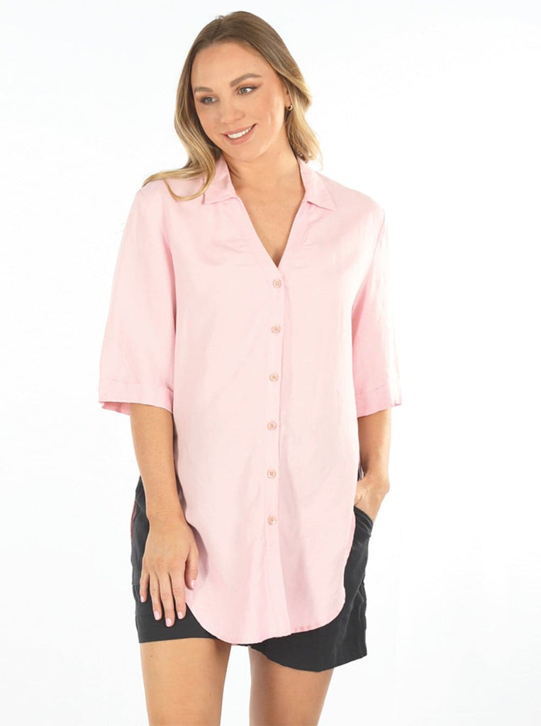 Front view 2 - Pink Maternity and Breastfeeding Linen Shirt over shorts (6690454995038)