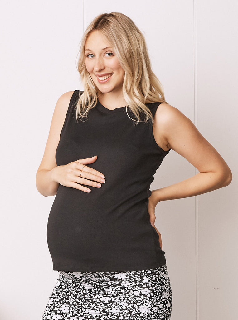 Main view - A Pregnant Woman in Black Maternity Tank Top (6732690325598)