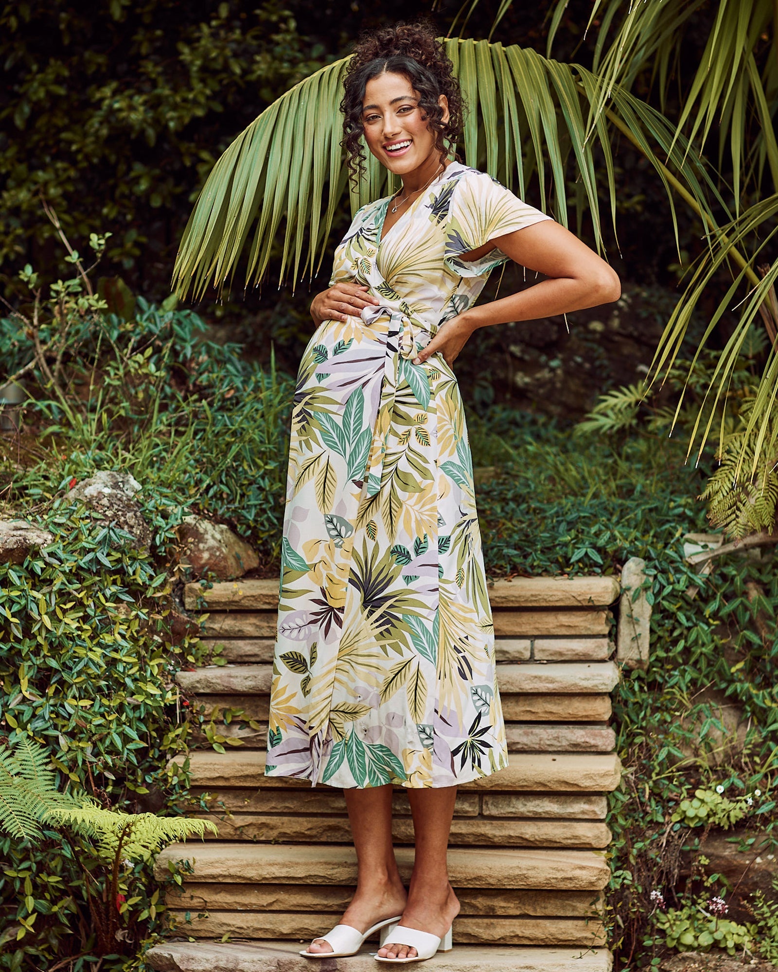 Side View - Maternity v neck wrap dress in green flora