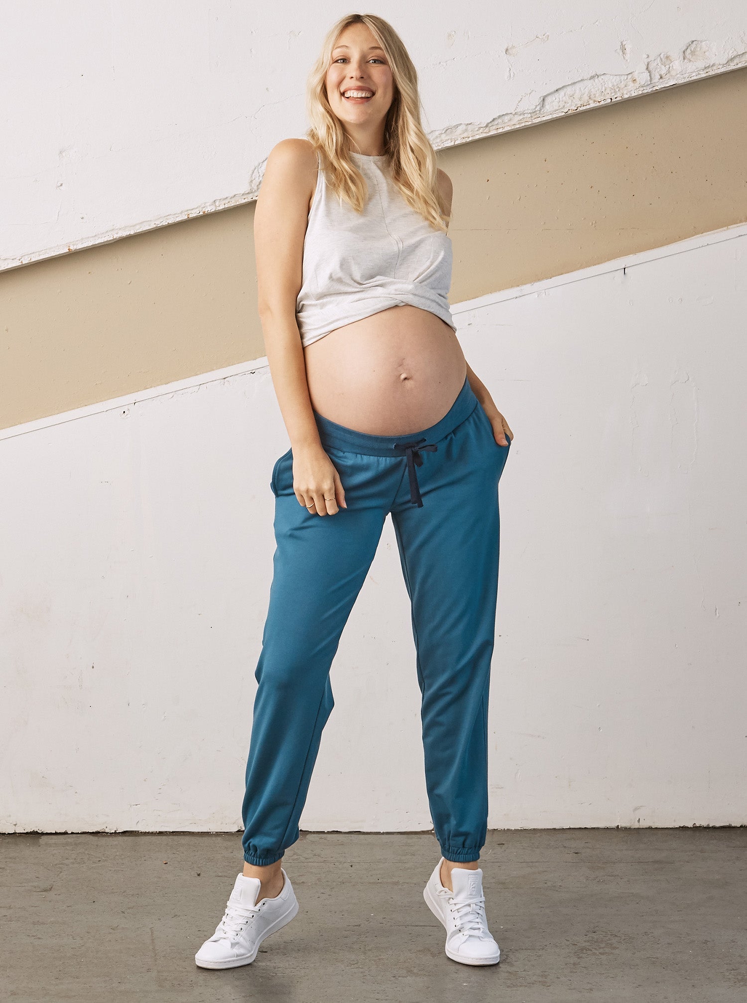 teal maternity jogger pant low waist 9077 detail crop tee